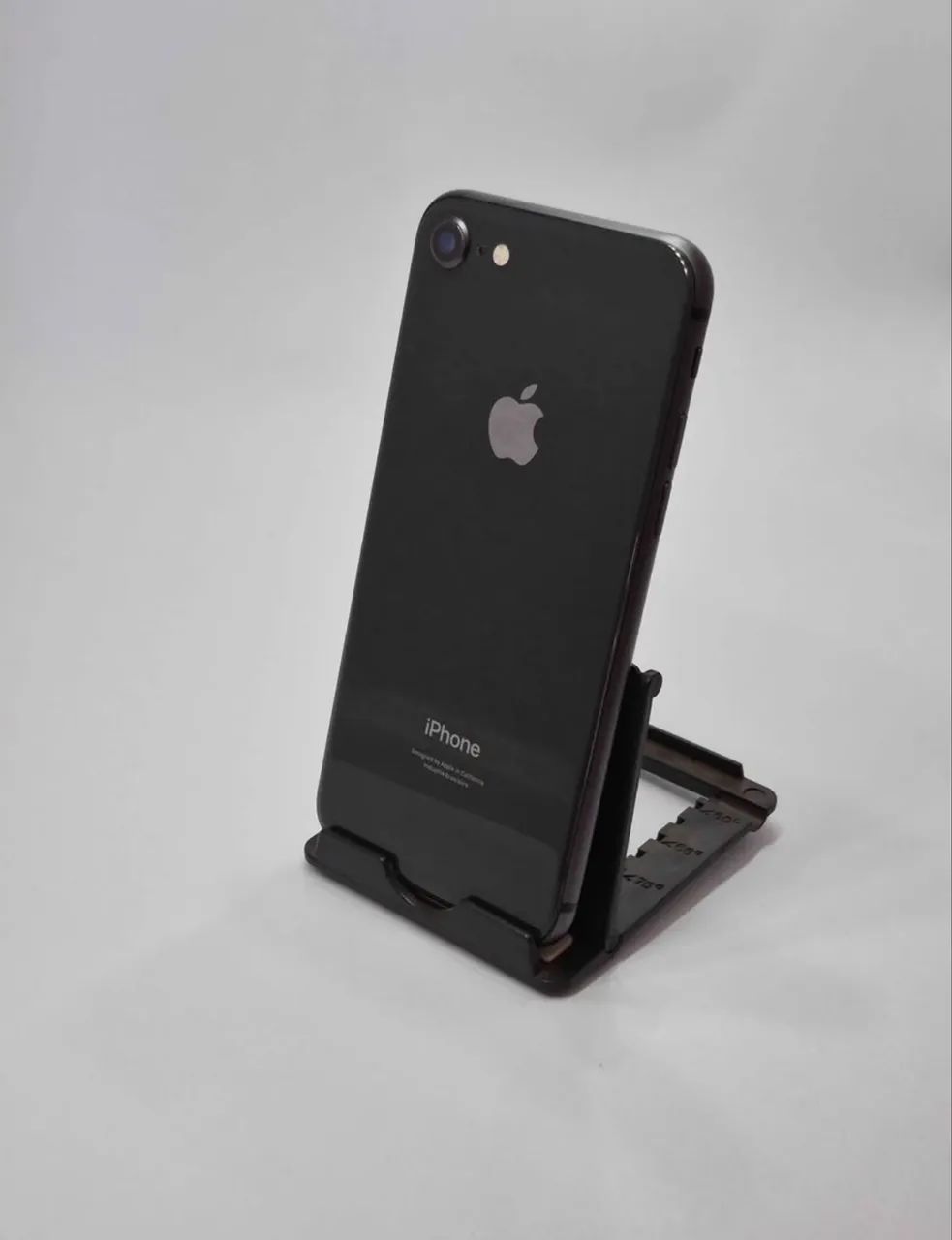 iPhone 8 cinza-espacial (64Gb) - Celulares e Smartphones - Jardim
