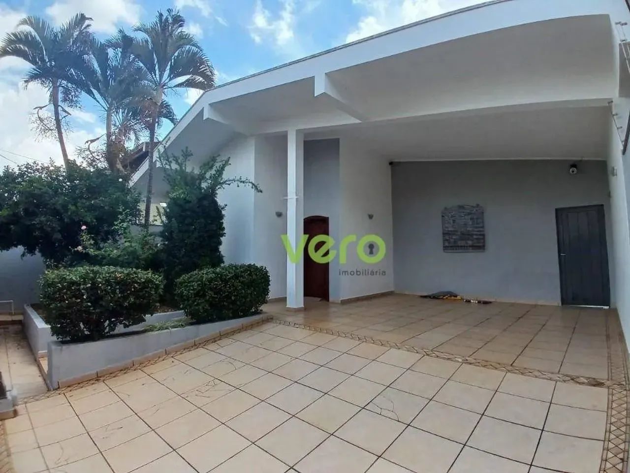 Casa com 4 dormitórios à venda, 244 m² por R$ 1.400.000,00 - Chácara Machadinho II - Ameri