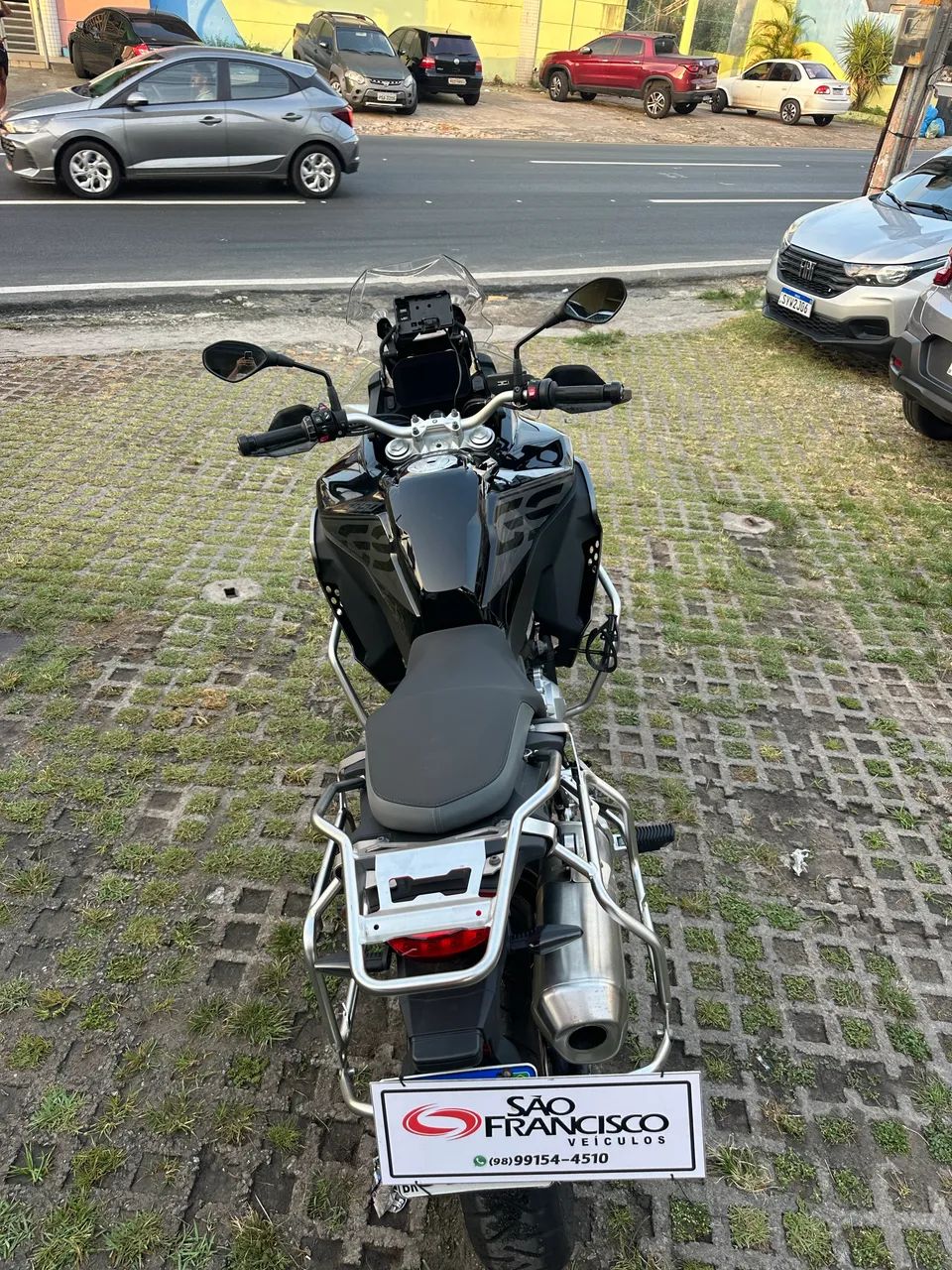 BMW 850 MOD 2023  - Foto 4