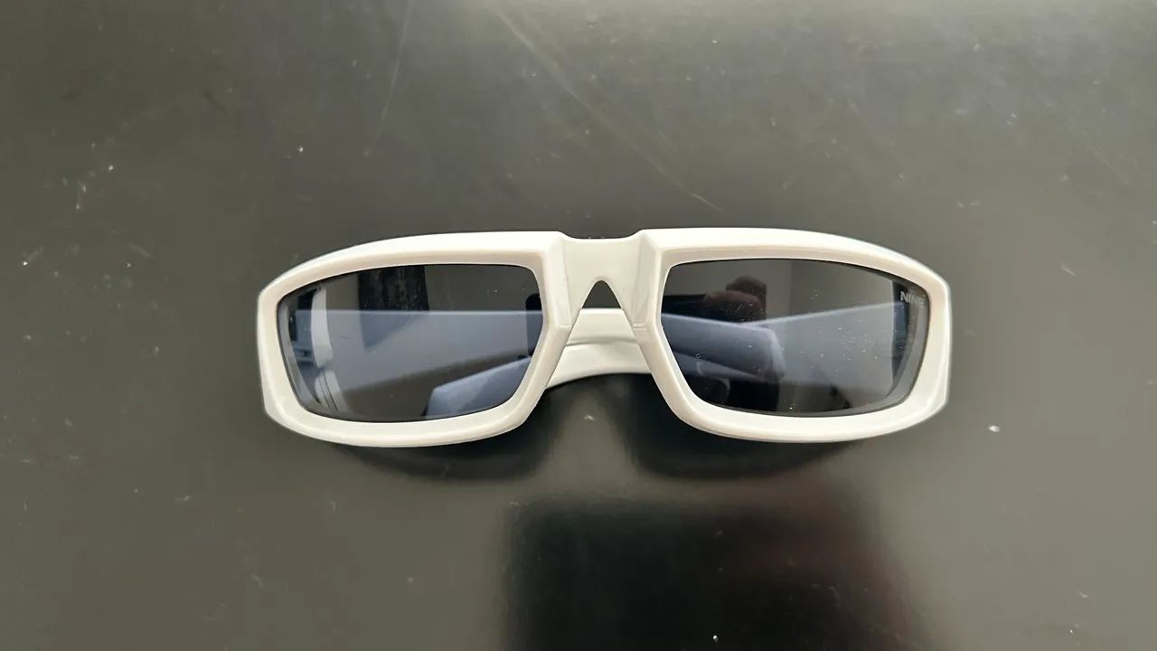 Óculos Nine -Branco lentes azuladas 