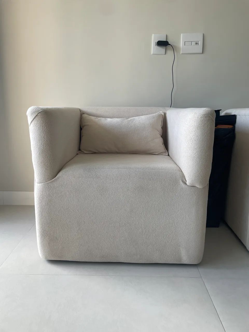 Vendo uma poltrona nova -R$300  - Foto 2