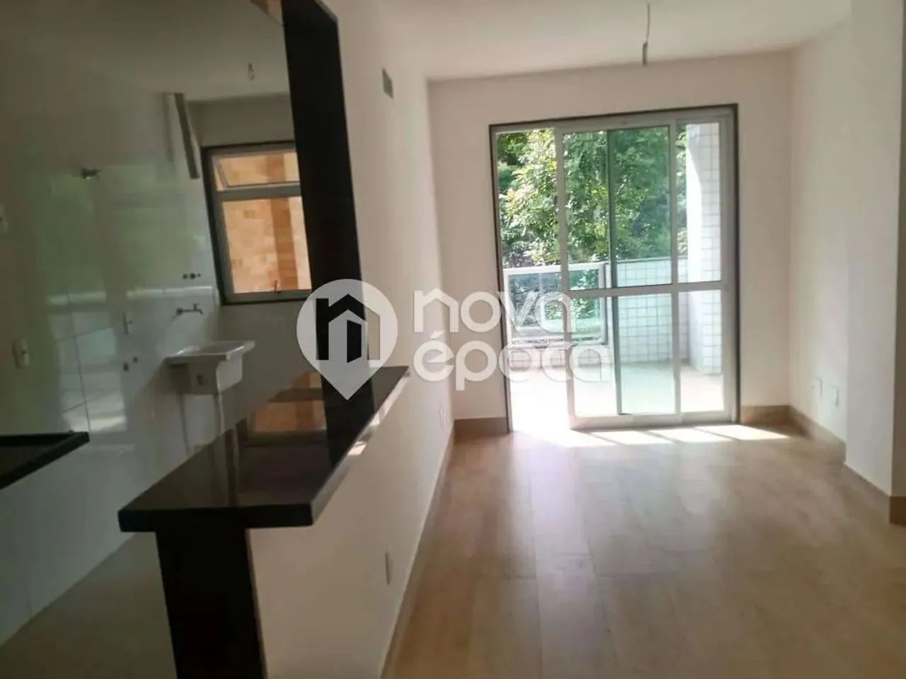 Ribeira | Apartamento 2 quartos, sendo 1 suite