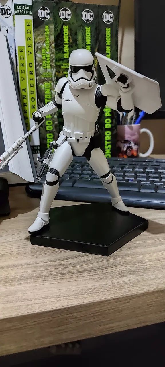 Riot Control Stormtrooper Art Scale 1/10 (Star Wars: O Despertar da Força) - Iron Studios 