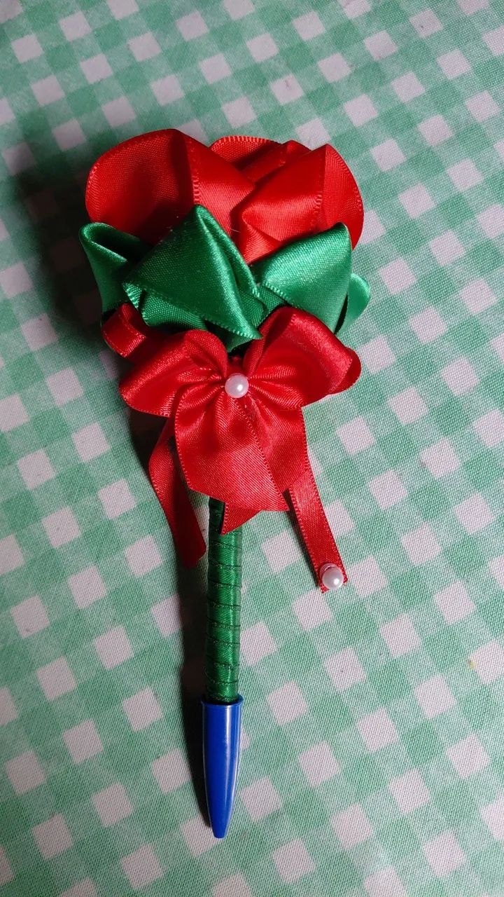 Buquês de flores de cetim  - Foto 5
