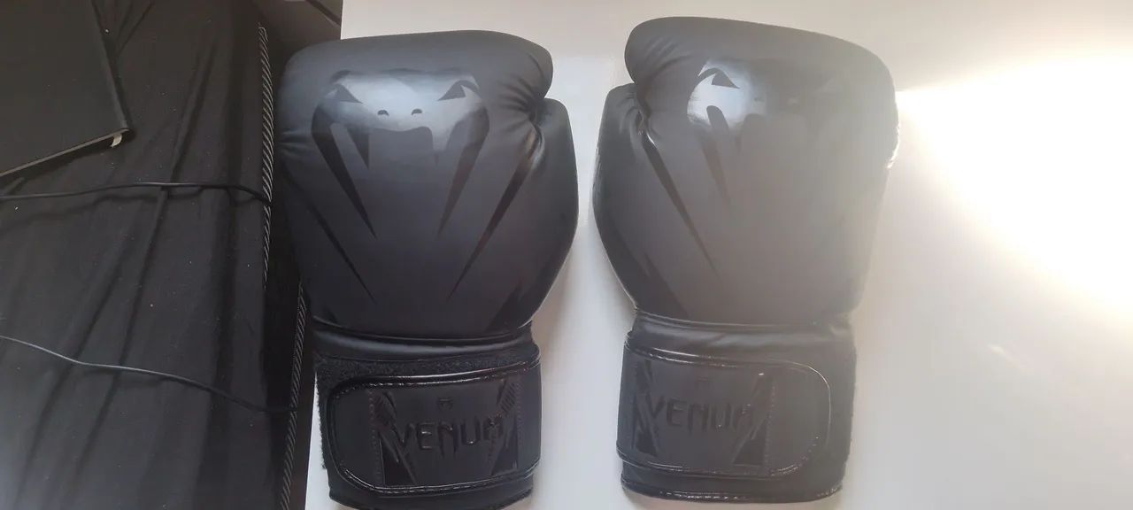 Luva de Boxe Venum(16 oz), Bandagem e Protetor Bucal