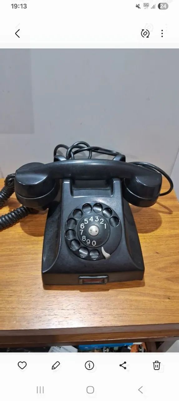 Telefone fixo vintage de Baquelite 