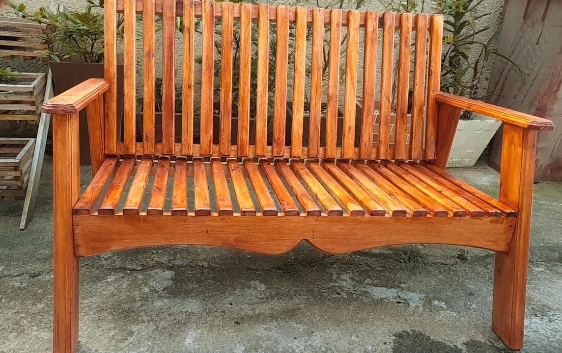 Barbada !! Banco em madeira 350 reais . - Foto 3