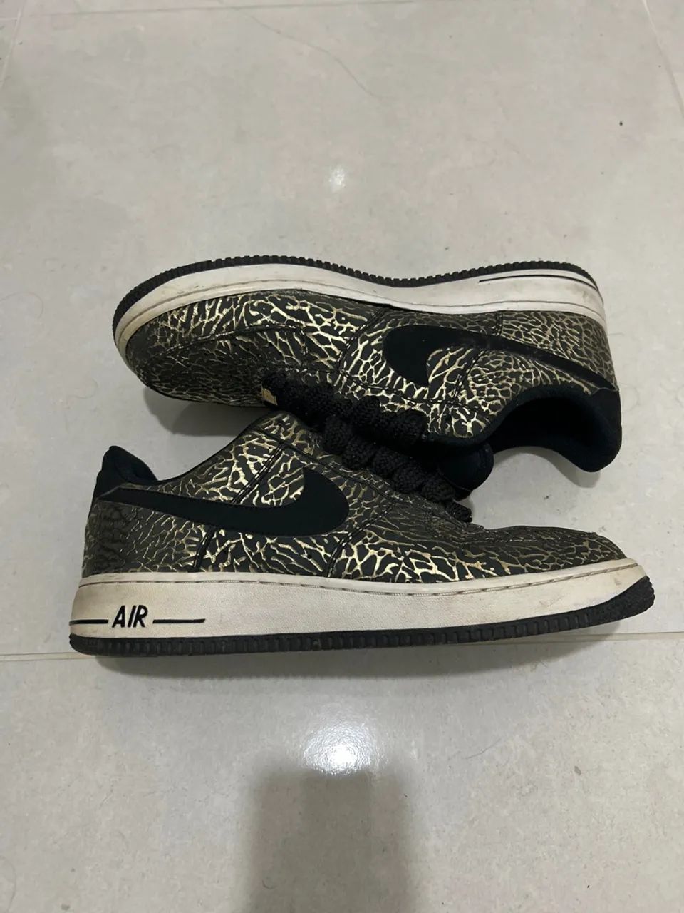 Air force 1 dourado