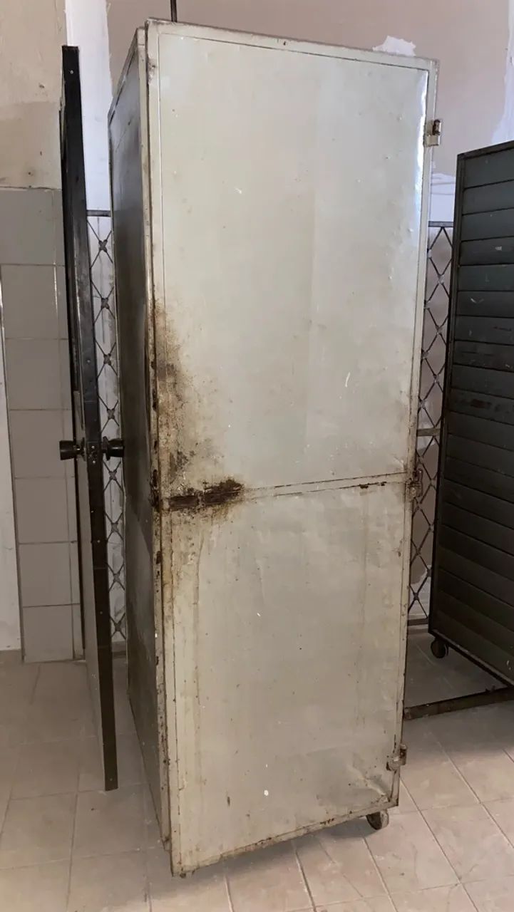 Armário para pães