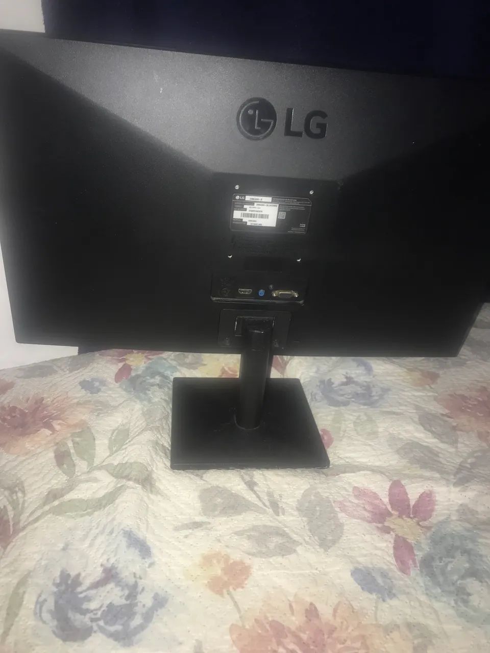 VENDO OU TROCO MONITOR LG 26 POLEGADAS 75Hz - Foto 2
