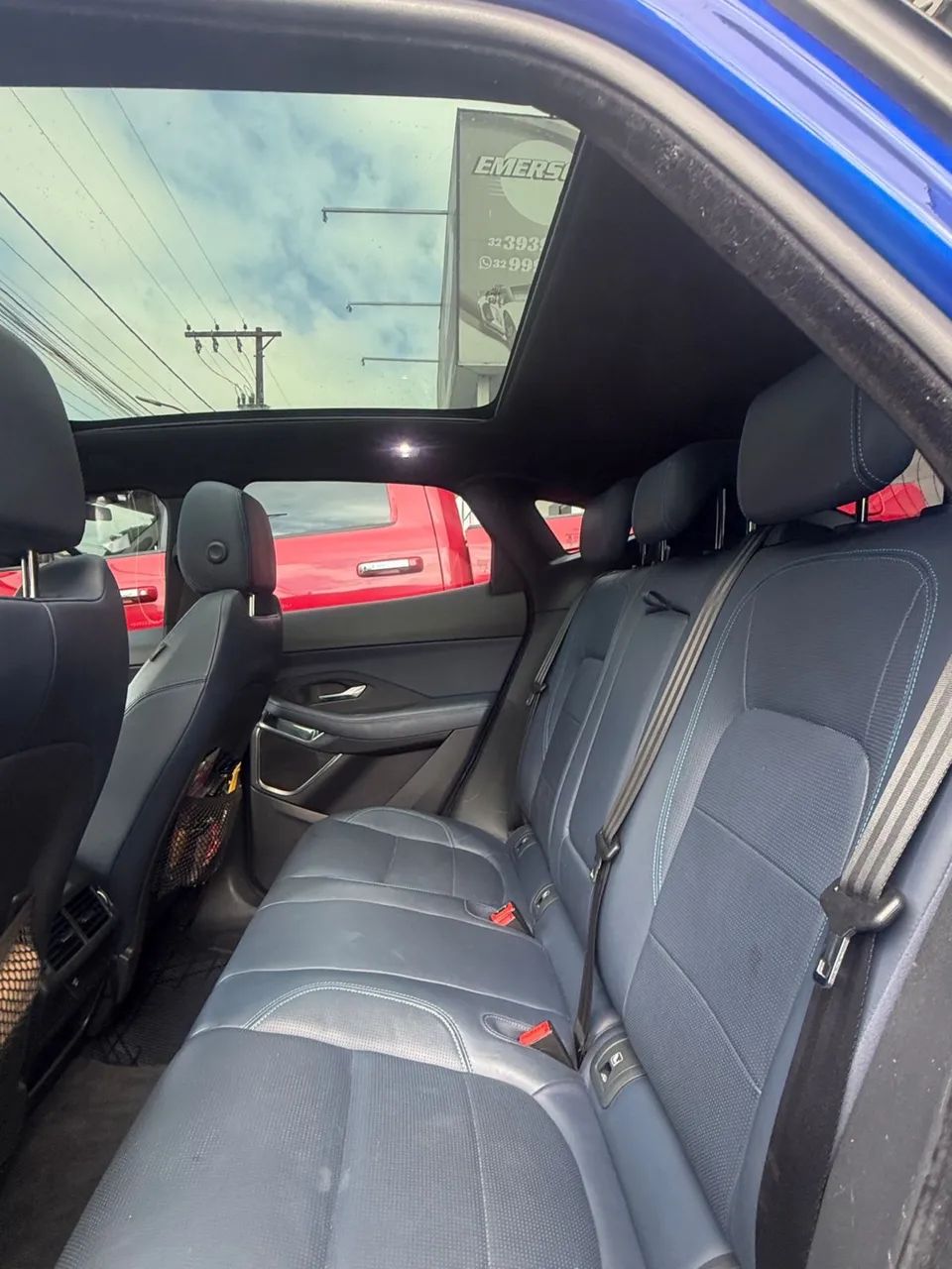 Jaguar E-Pace R-dynamic SE 2.0 AWD 300cv Aut. 2018 - Foto 5