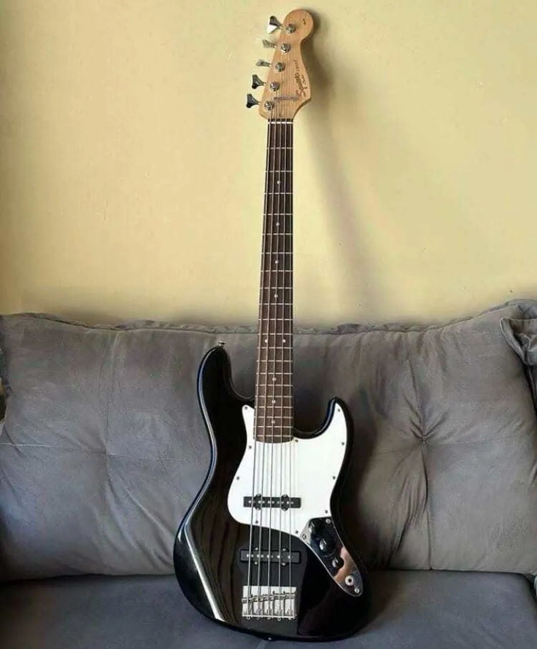 Baixo squier affinity by fender 5c - Foto 4