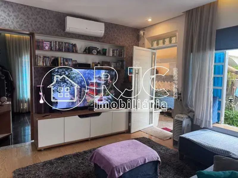 Imóvel para venda possui 63 metros quadrados com 5 quartos - Foto 3