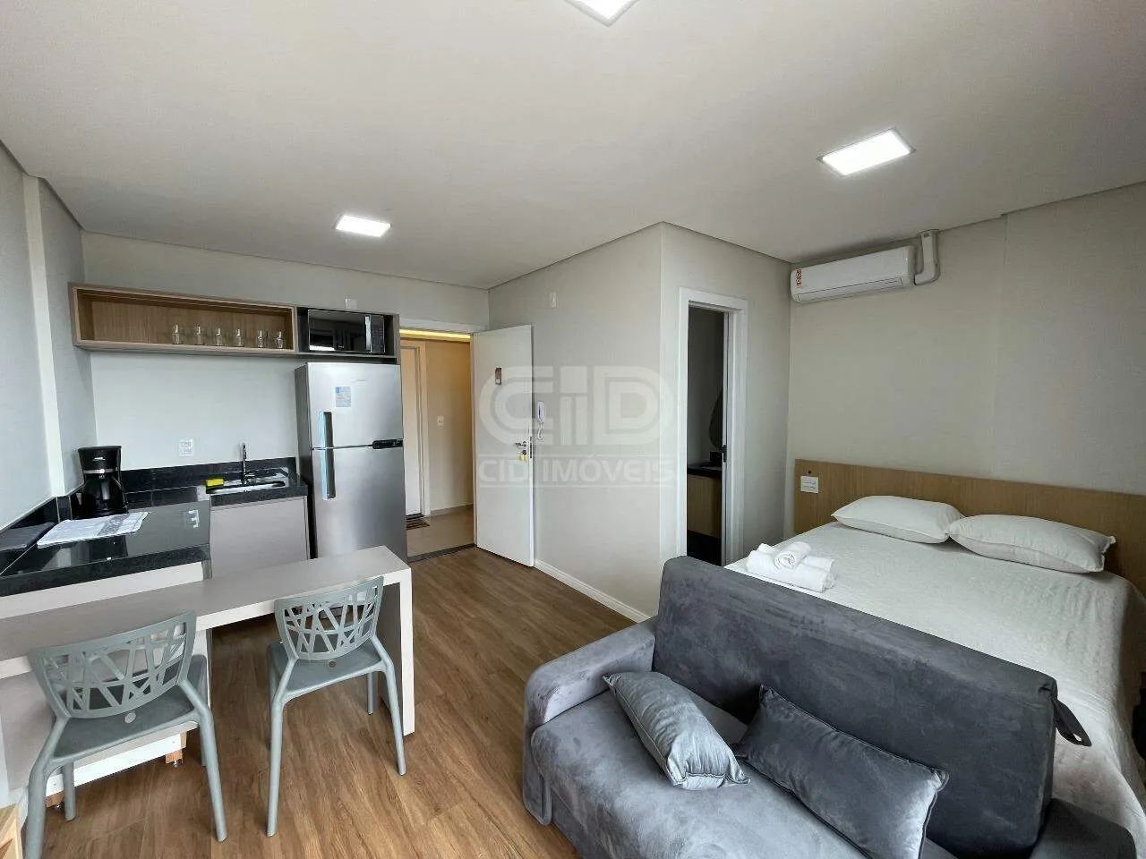 Studio Mobiliado no Duque de Caxias
