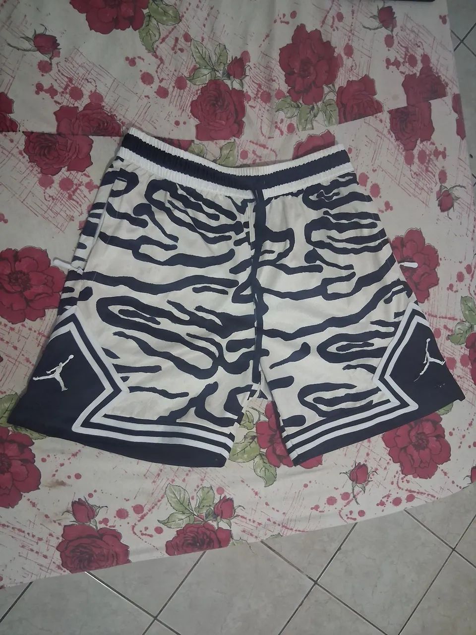 Short Jordan Diamond 