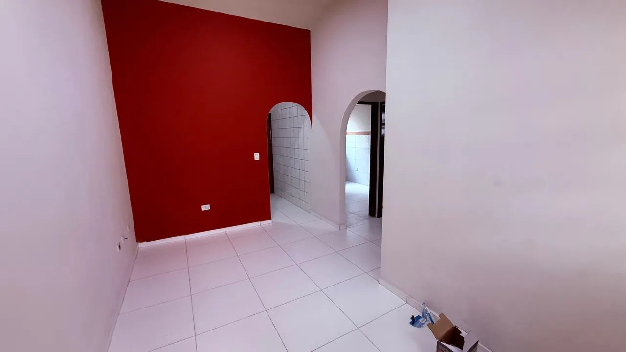 CASA 4 QTOS EM  EXCELENTE LOCALIZAÇÃO E COM RUA CALÇADA  - SEM TAXAS EXTRAS!  - Foto 4