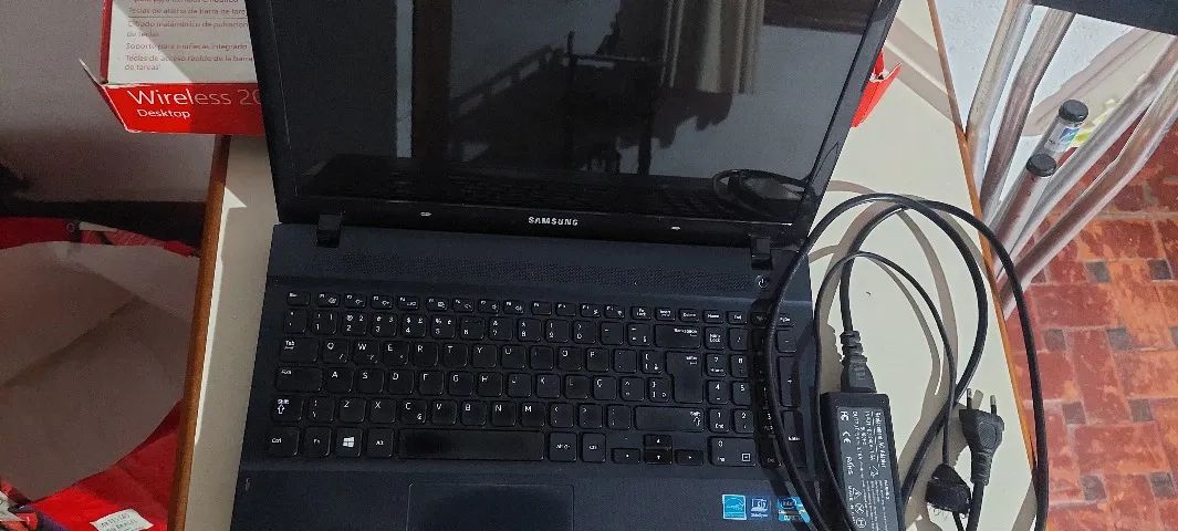Notebook samsung i3 4gb RAM - Foto 2