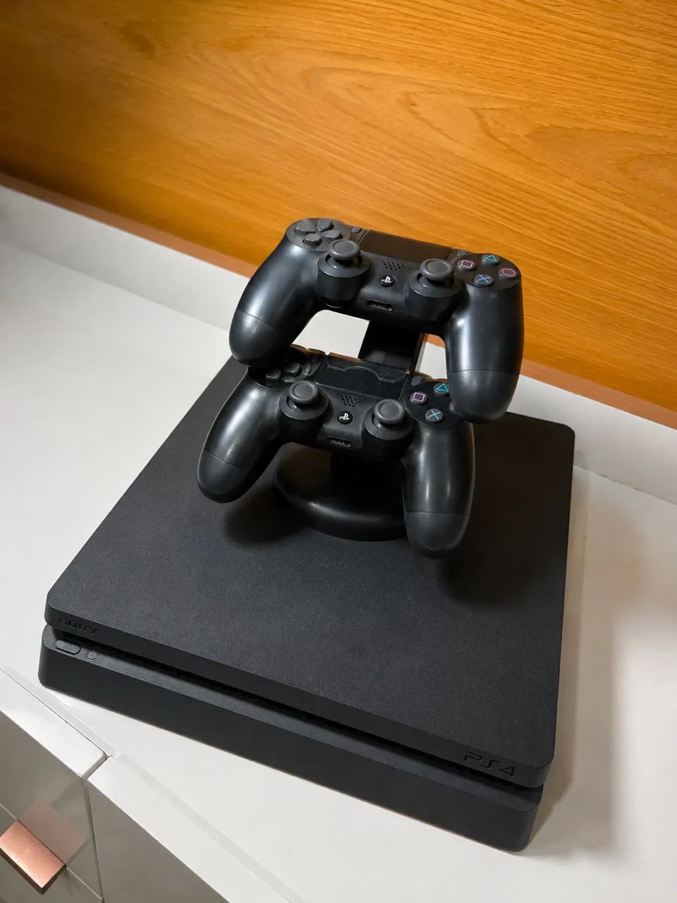 PS4 funcionando perfeitamente em ótimo estado - olhe a descrição!! - Foto 3