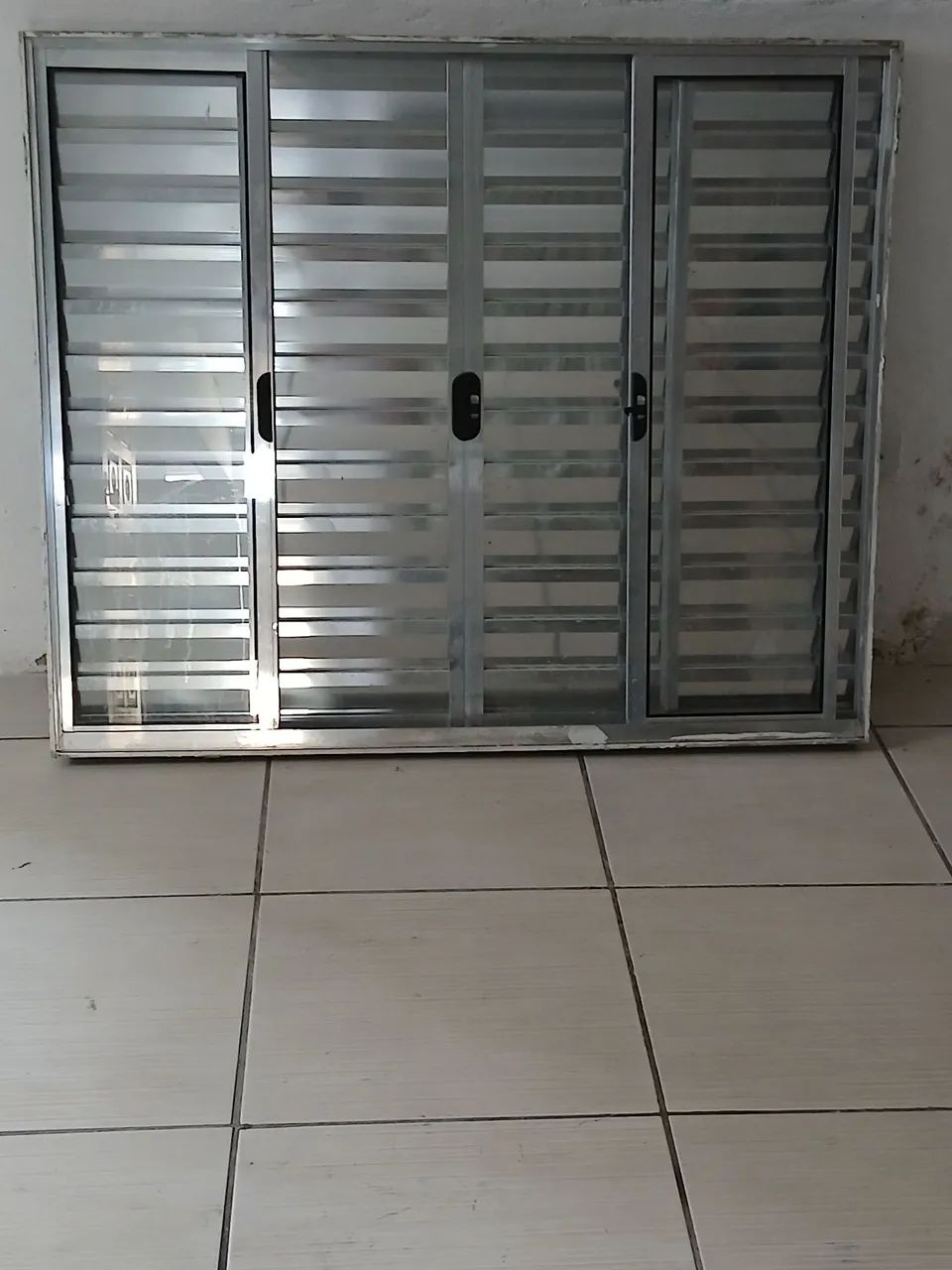 Janela de alumínio 1.1,20