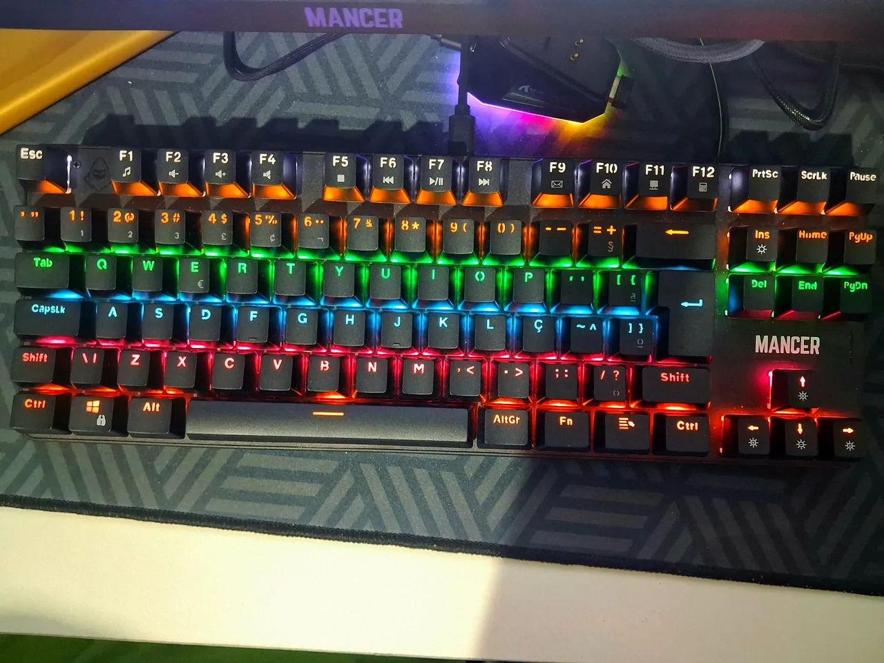 Teclado mancer shade mk3