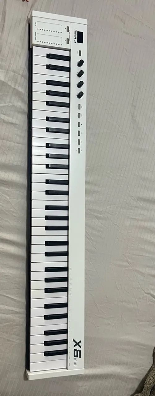 Teclado MIDIPLUS Mini X6 - 61 Teclas