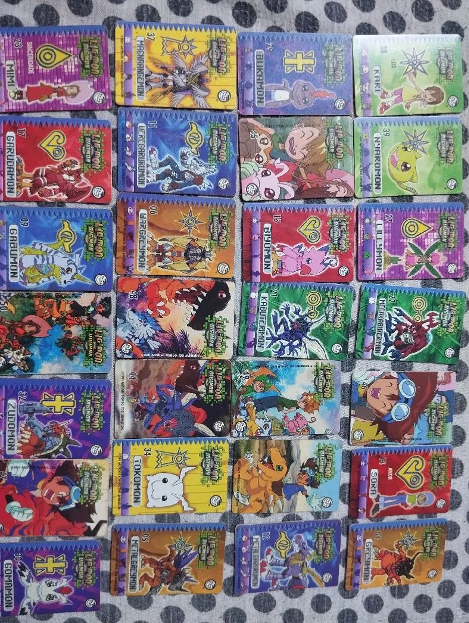 Coleção Digimon e pokémon Elma chips - Foto 2