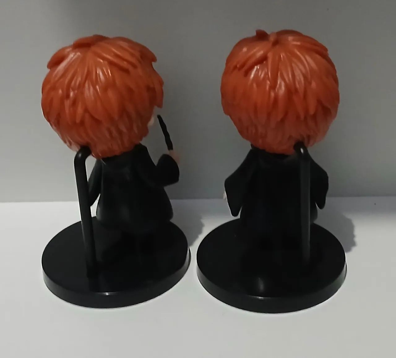LOTE DUPLA 2 BONECOS MINIATURAS HARRY POTTER GEMEOS FRED JORGE WEASLEY - Foto 2