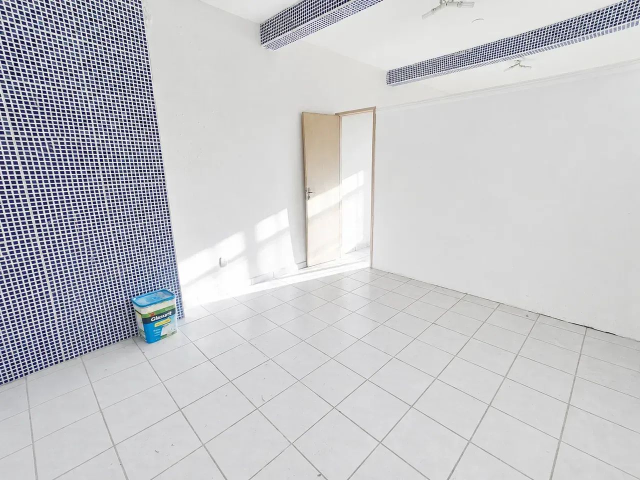 Alugo Sala Comercial  Na Avenida Do São Francisco