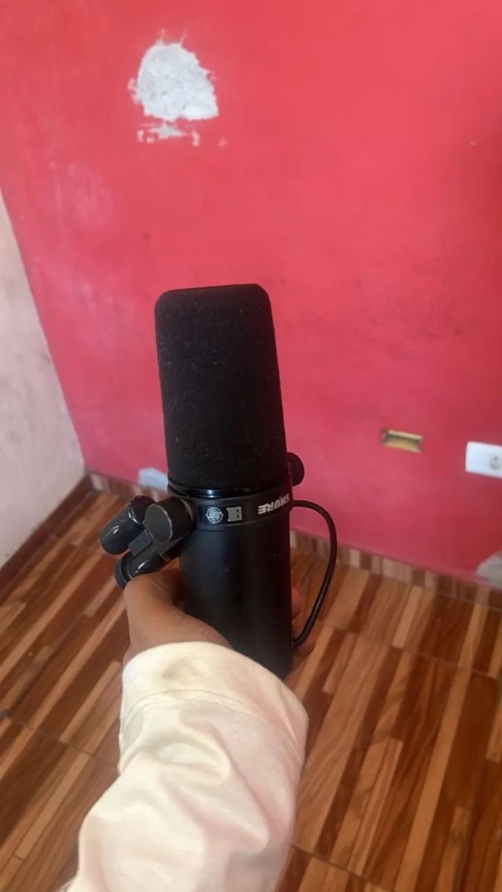 Microfone Vocal Profissional Shure SM7B - Foto 2