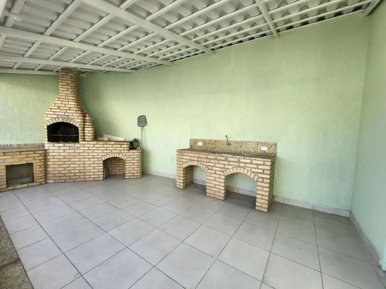 Casa moderna ampla com piscina, quintal e área Gourmet! - Foto 4