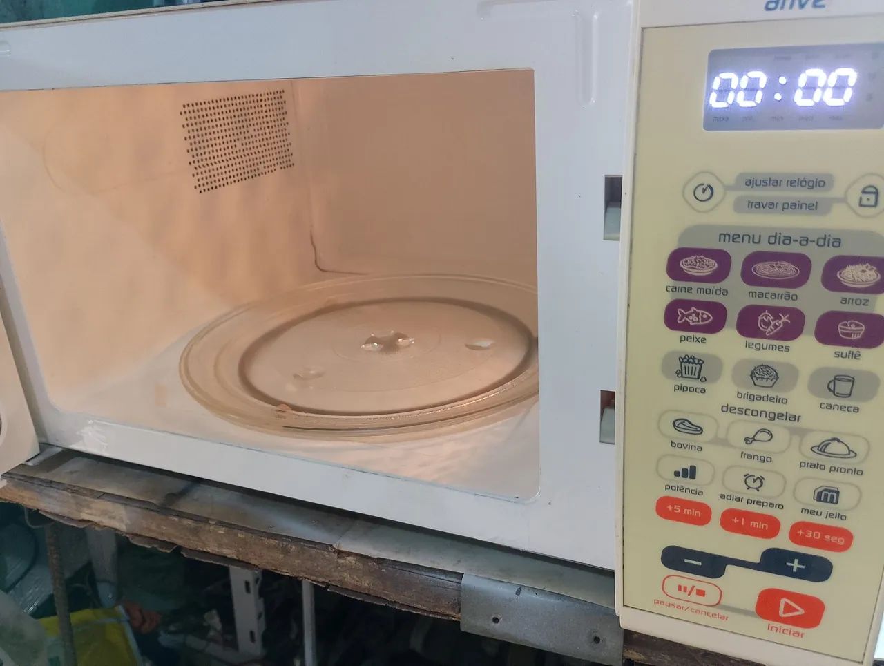 Microondas Brastemp 31 litros  - Foto 4