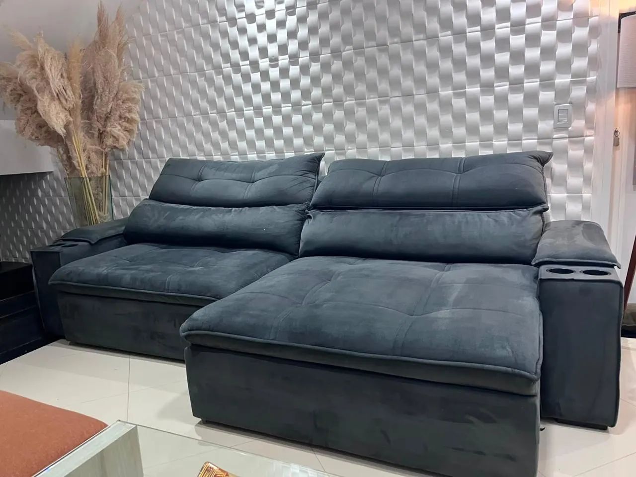 Lindo sofá retrátil e reclinável  - Foto 3