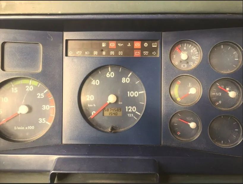 Vende-se ou troca-se por Van ou Micro-Ônibus  - Foto 2