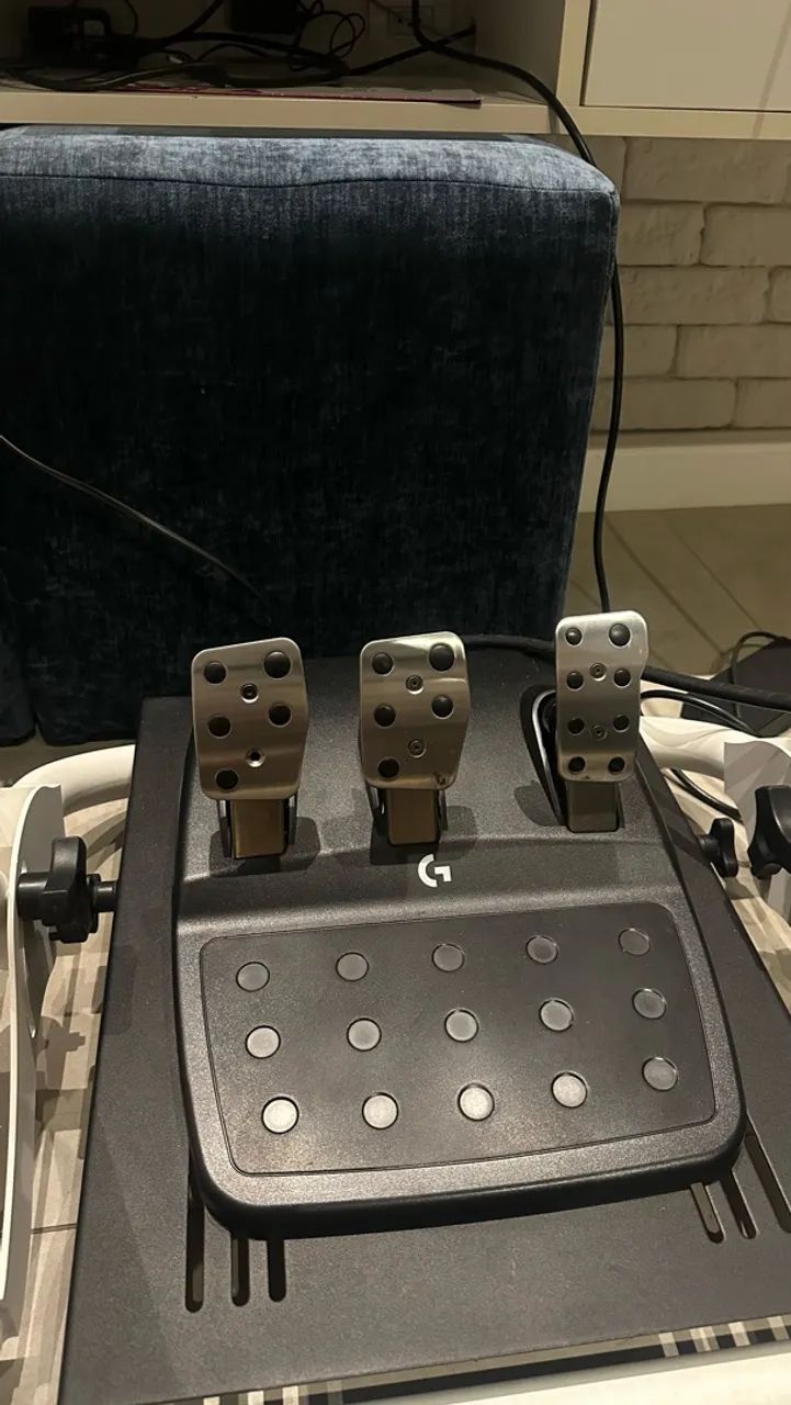 Logitech G923 + Cockpit - Foto 2