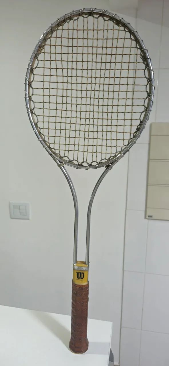Raquete Vintage Wilson T2000 - Aço - Made in USA - Colecionável