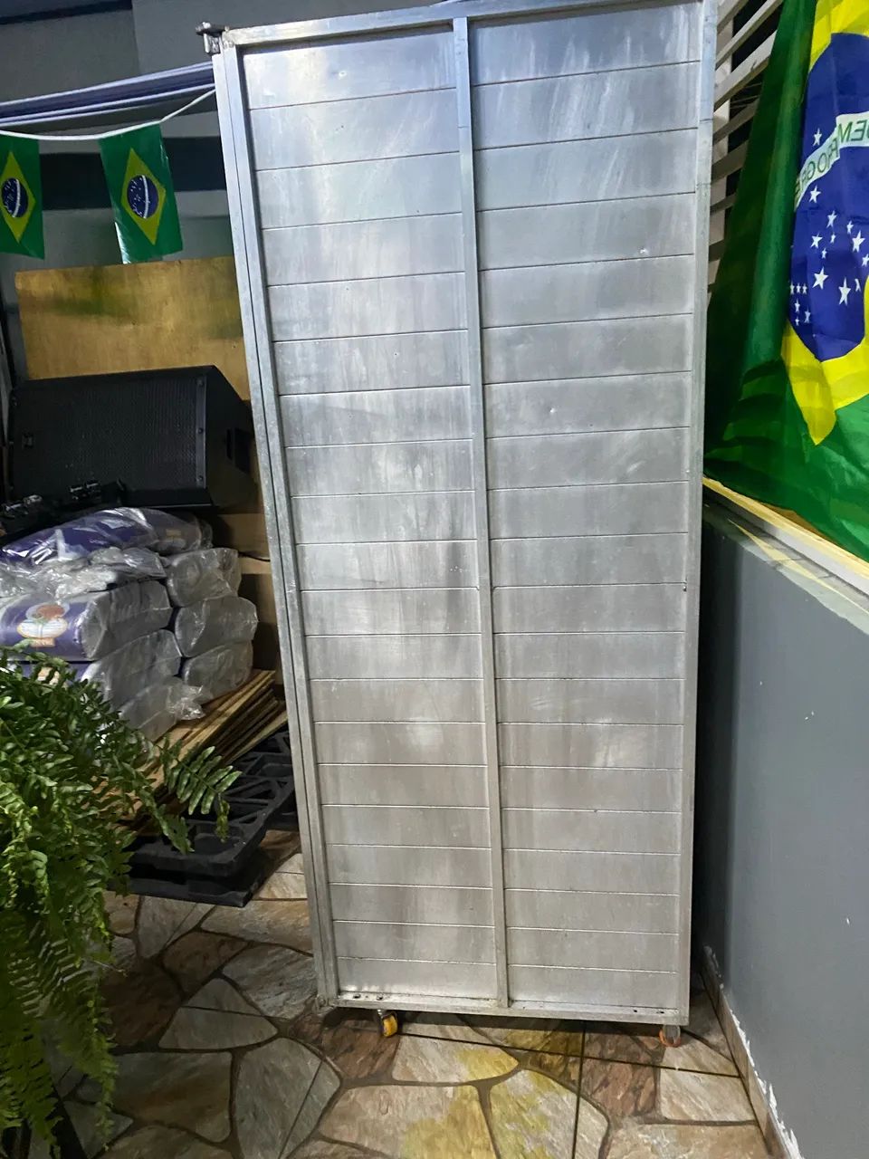 Fornos e armário de pão para Padaria 