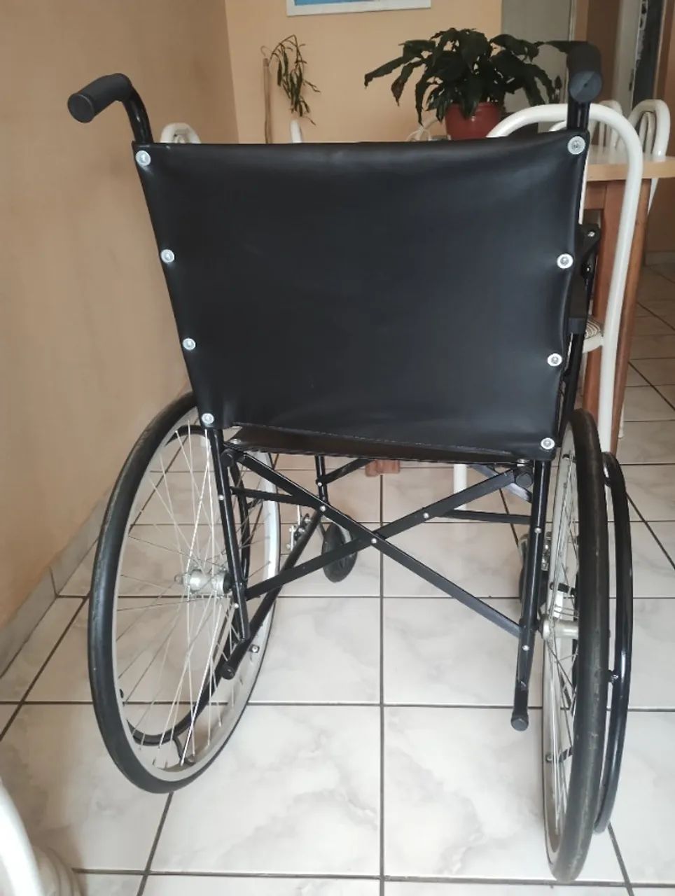 Cadeira de rodas (NOVA) - Foto 3