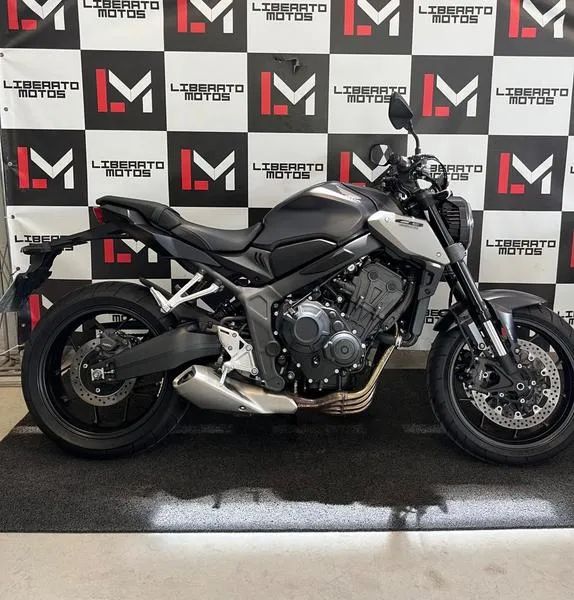 CB650 2024 - Foto 4