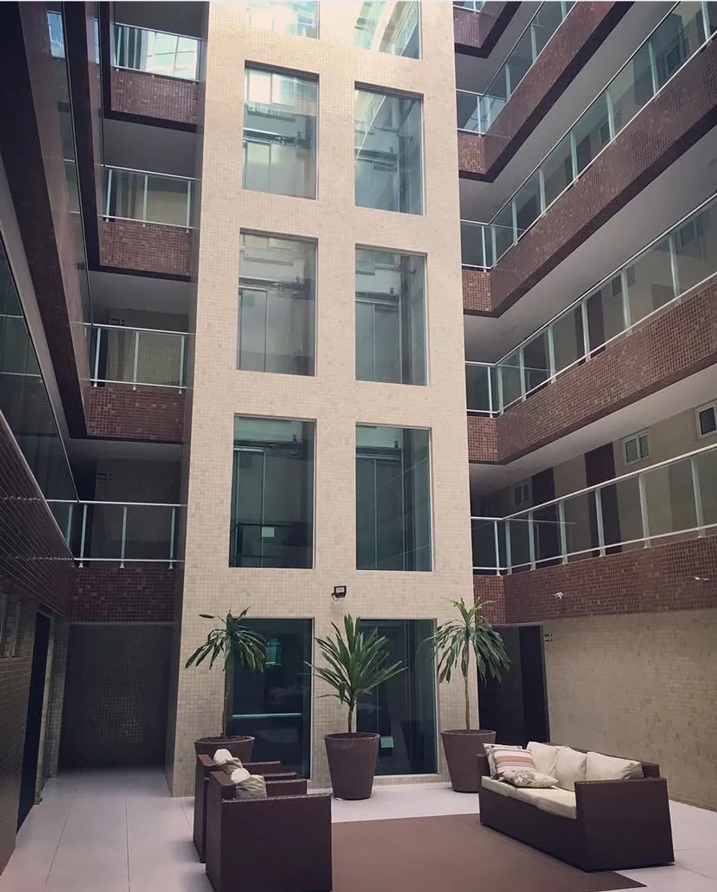 Apartamento mobiliado 2 quartos a 50m da praia - pacote 2 ou 3 meses - Foto 7