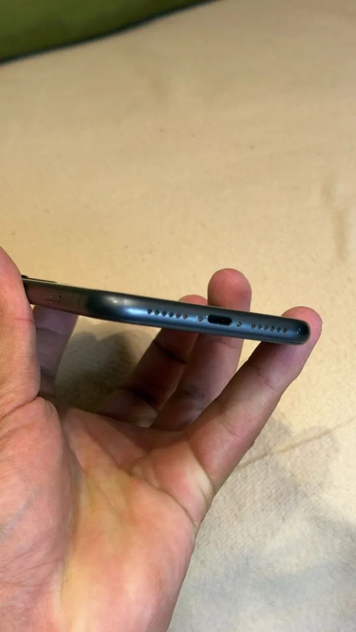 IPHONE 11 MUITO NOVO - Foto 2