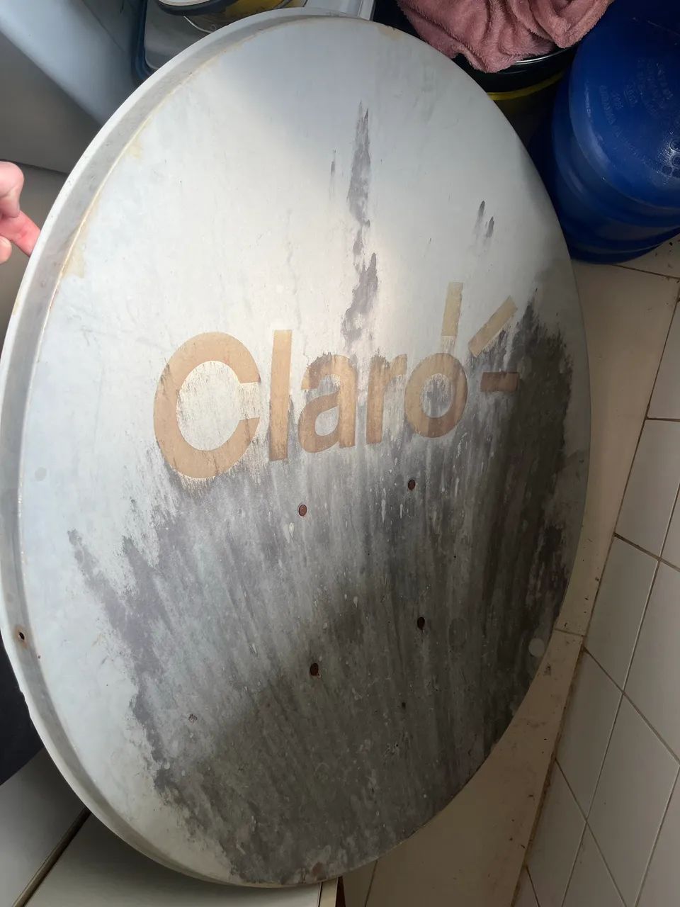 Antena parabólica SKY 