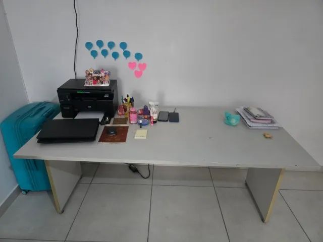 MESA PARA ESCRITORIO 1,80m - USADA EM OTIMO ESTADO
