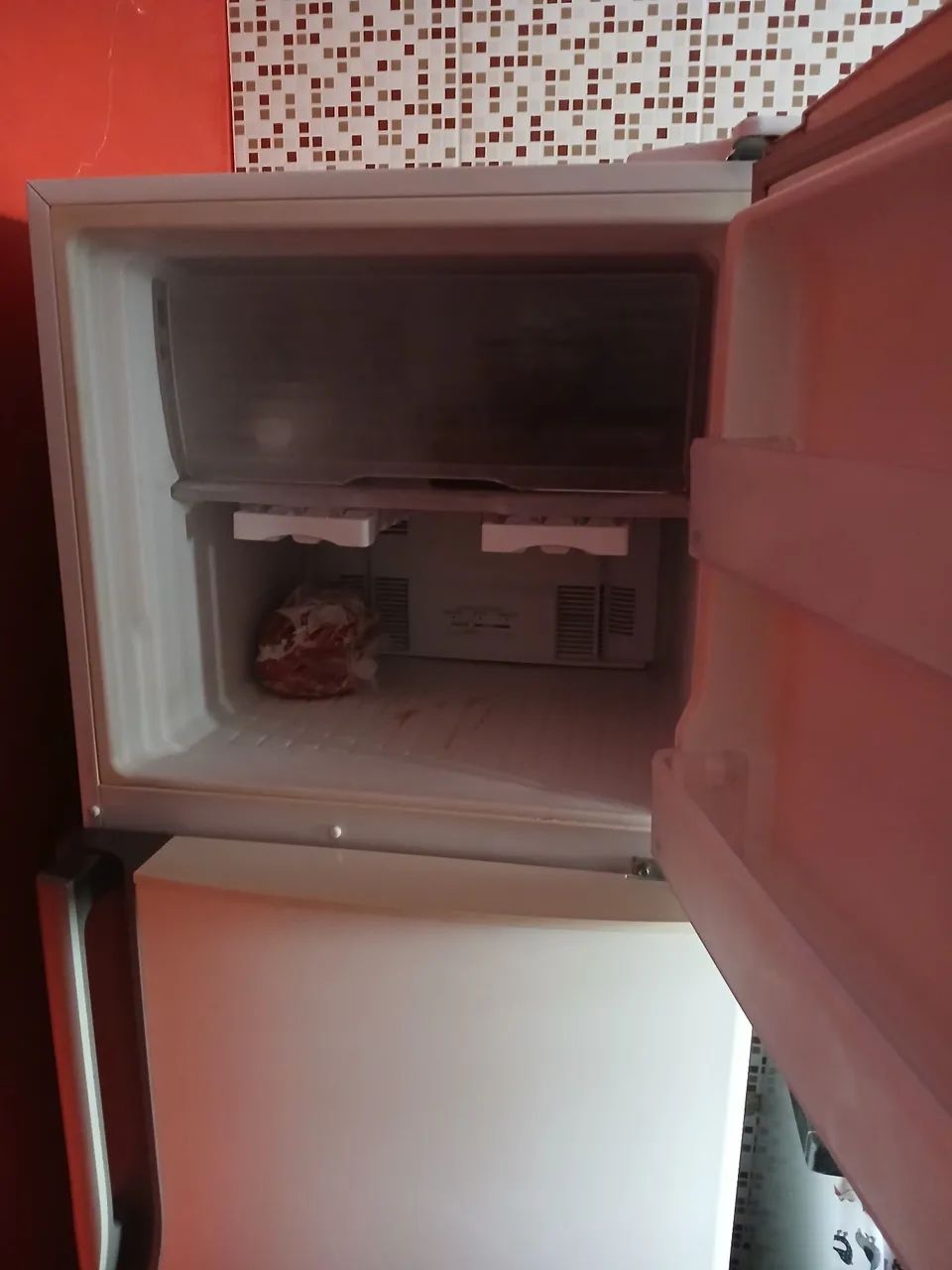 Geladeira Panasonic com defeito  - Foto 2
