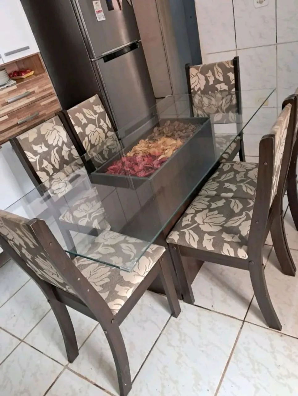 Jogo de mesa 6 Cadeiras  - Foto 2