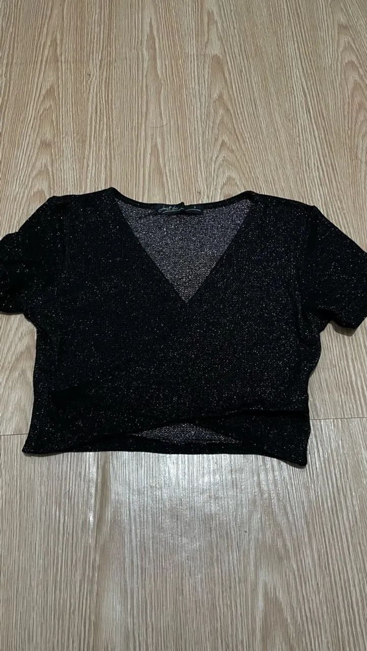 Blusa brilhosa Renner 