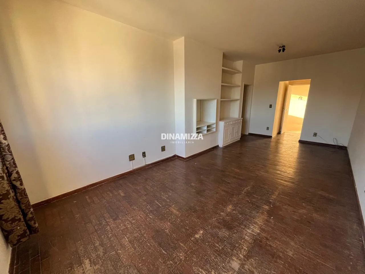 Apartamento em excelente localidade com 02 quartos - Foto 2