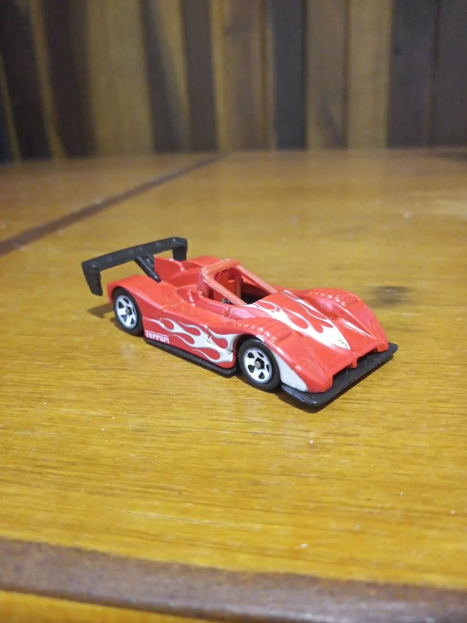 Carrinho Hotwheels Ferrari 333SP usado