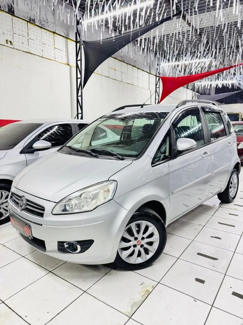 Fiat Idea Attractive 1.4 Fire Flex 8V 5P 2013