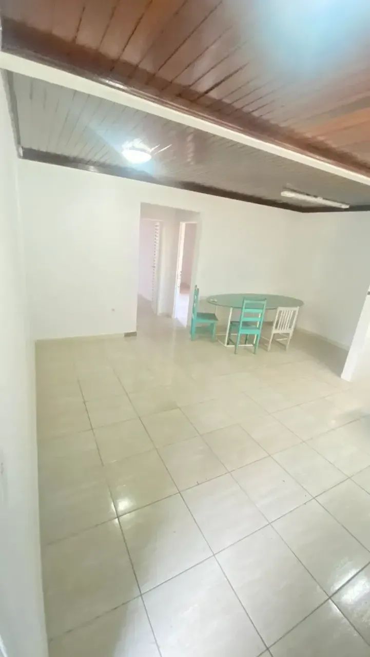 Apartamento 2/4 NAO TEM VAGA DE GARAGEM