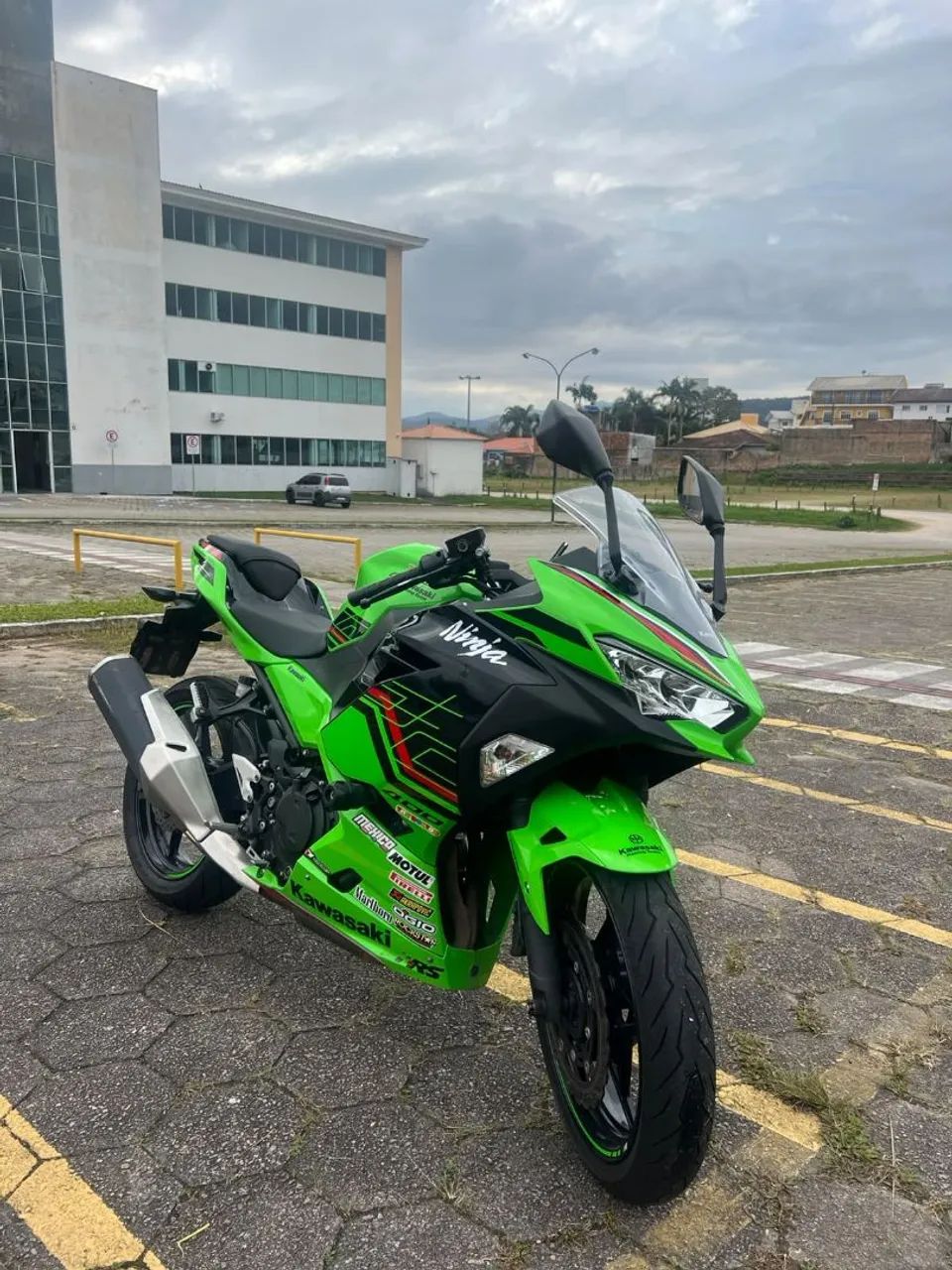 Vende-se 